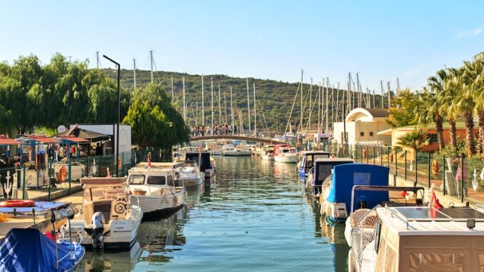 uploaded-image-evde-aile-tatil-planlamasi-icin-pano-kullanimi-1697541801286